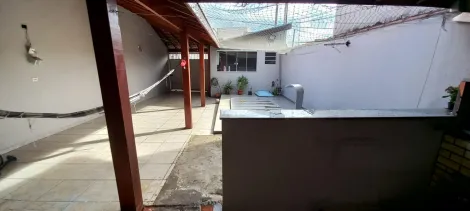 CASA BAIRRO MINAS GERAIS COM PISCINA