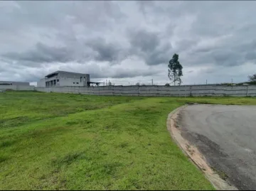 Terreno em condomínio no Urbanova