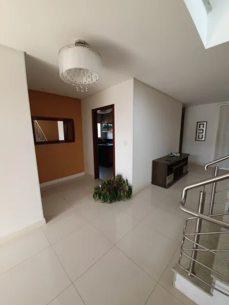 Casa de Condomínio com 3 Quartos e 3 banheiros à Venda, 268 m² por R$ 1.150.000