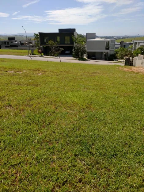 Terreno com Vista Deslumbrante para a Serra da Mantiqueira no Condomínio Fechado Alphaville 2