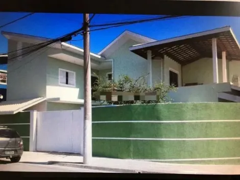 Sobrado com 3 Quartos e 3 banheiros à Venda, 182 m² por R$ 430.000