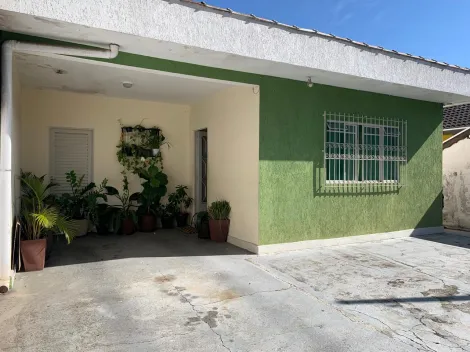 Linda Casa Térrea com Edícula em Bairro Tranquilo Chamado Novo Horizonte