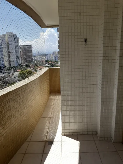 LINDO APARTAMENTO EM FRENTE A PRAÇA DO AQUARIUS