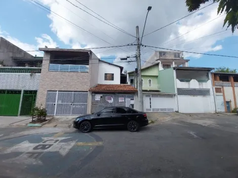 Alugar Casa / Padrão em São José dos Campos. apenas R$ 2.000,00