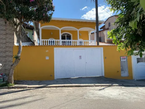 Linda casa no bairro Jd Jussara