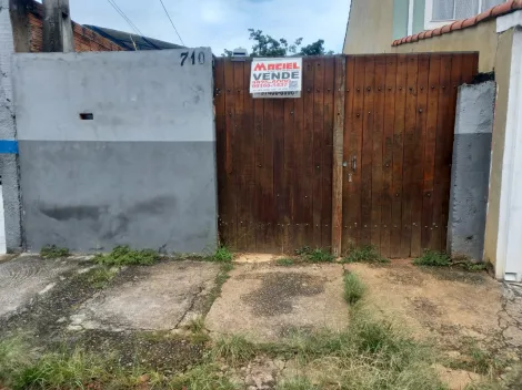 Terreno comercial / residencial no Jd. Alvorada com 125M² (5 X 25) tem uma casa com 2 cômodos e wc nos fundos, sem Lage, avenida principal do bairro.