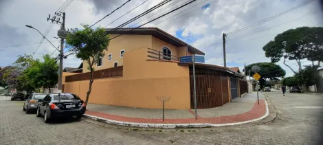 Sobrado com 3 Quartos e 2 banheiros à Venda, 177  m² por R$ 850.000,00