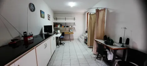 Sobrado com 3 Quartos e 2 banheiros à Venda, 177  m² por R$ 850.000,00