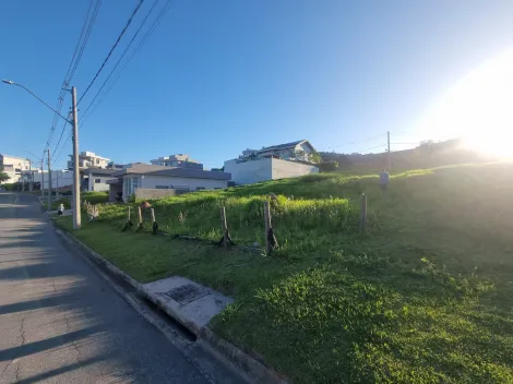 TERRENO RESIDENCIAL EM CONDOMINIO FECHADO