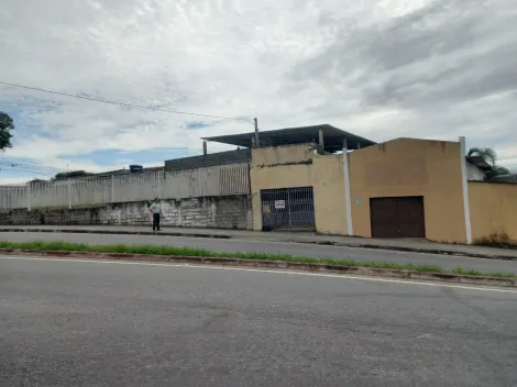 Terreno comercial com 949,40m² no jardim da granja de esquina. Com 2 salões comerciais e 8 casas com 1,2 e 3 dormitórios.