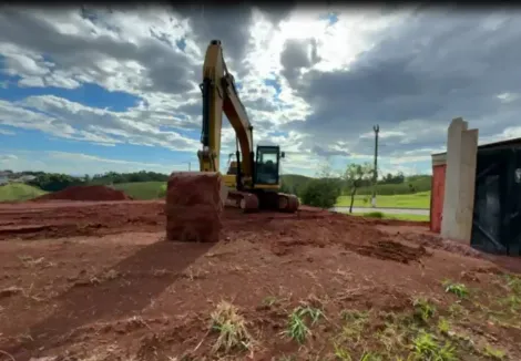 Terreno em condomínio (Residencial Mantiqueira) - ideal para chácara / boa topografia / oportunidade