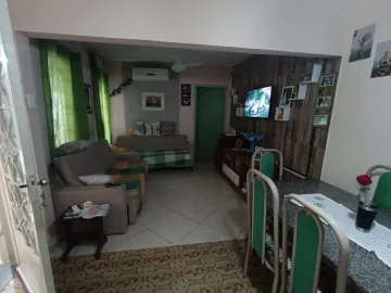 Casa de uso misto no Jd Ismênia