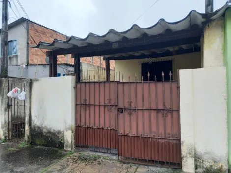 casa a venda no jardim Detroit, zona leste da cidade, são duas casas no terreno, casa terrea com 02 dormitorios, sala cozinha, wc, area de serviço,entrada, gas e agua tudo individualizado, garagem ampla carro e moto,