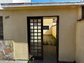 CASA TÉRREA 4 DORMITÓRIOS 2 SUÍTES LOTE INTEIRO .