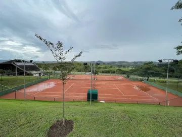 OPORTUNIDADE TERRENO + OBRA  -  CONDOMÍNIO JAGUARY - TERRENO COM PROJETO PRÉ-APROVADO (PERMUTA).