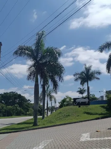 OPORTUNIDADE TERRENO + OBRA  -  CONDOMÍNIO JAGUARY - TERRENO COM PROJETO PRÉ-APROVADO (PERMUTA).