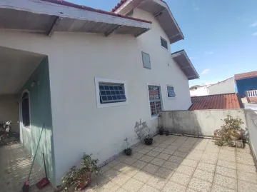 Casa com 4 dormitórios sendo 2 suítes e 2 vagas - Jd. Portugal