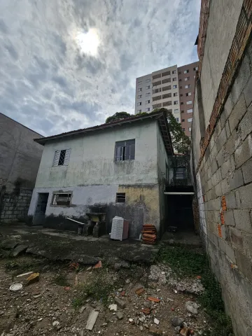 `Oportunidade de Investimento: Casa Antiga no Jardim São Vicente com 300m² de Potencial`