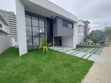 Casa em condomínio no Mônaco - Urbanova