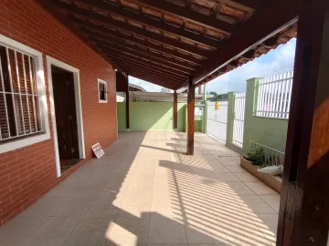 CASA 2 DORMITÓRIOS SENDO UMA SUITE COMODO PARA ESCRITÓRIO OU ESPAÇO BABY.