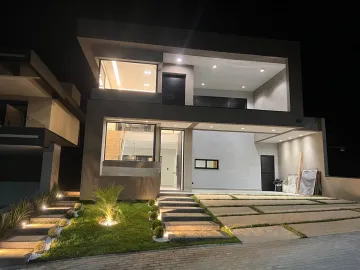 Casa alto padrão à venda em Caçapava  SP Condomínio Santa Monica Novíssima!