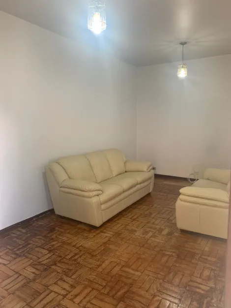 Casa com 3 Quartos e 2 banheiros à Venda, 165 m² por R$ 550.000