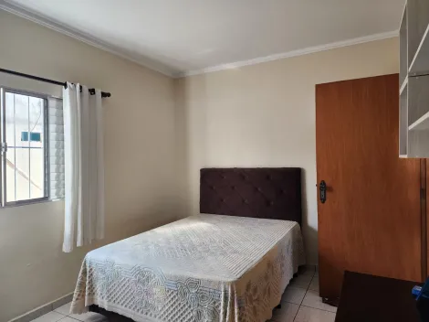 EXCELENTE CASA LOTE INTEIRO NO JARDIM SÃO VICENTE!