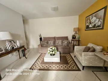 Apartamento com 3 Quartos e 2 banheiro à Venda, 78 m² por R$ 600.000