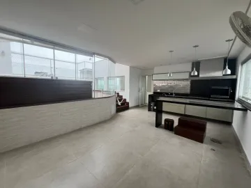 EXCELENTE COBERTURA DUPLEX NO CORAÇÃO DA VILA ADYANNA