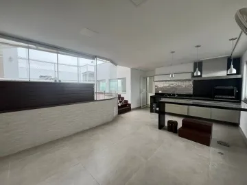 EXCELENTE COBERTURA DUPLEX NO CORAÇÃO DA VILA ADYANNA