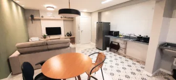 APARTAMENTO 2 DORMITÓRIOS SENDO UMA SUITE E UMA VAGA.