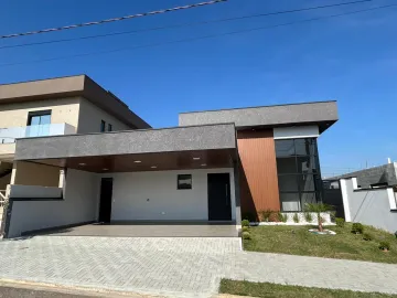 Luxuosa Casa Nova no Bairro Floresta: Sofisticação e Conforto em Cada Detalhe