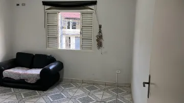 CASA EM CIMA DE COMÉRCIO