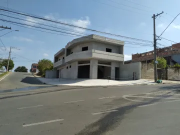 casa de esquina, otima para investimento