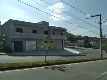 casa de esquina, otima para investimento