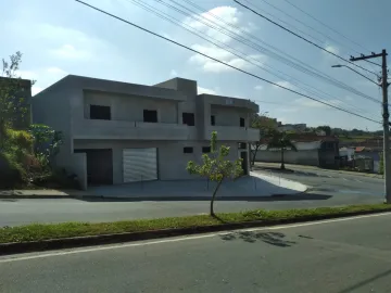 casa de esquina, otima para investimento