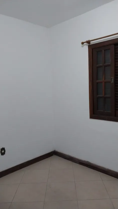 Casa Terrea  com edicula Completa muito boa  de excelente localização