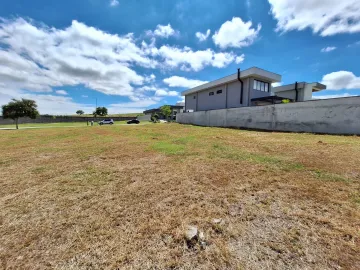 Colinas do Paratehy Norte     . ATENÇAO AS FOTOS SAO DO PROJETO APROVADO POREM ESTA A VENDA SOMENTE O TERRENO AS FOTOS DA CASA E PATA NOÇÃO DE PROJETO