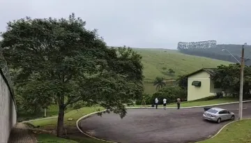 Alugar Terreno / Condomínio em Paraibuna. apenas R$ 250.000,00