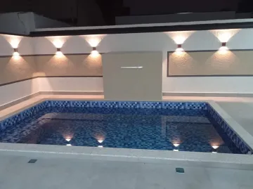 `Luxuosa Casa Mobiliada com Piscina e Área Gourmet no Residencial Terras do Vale - Conforto e Elegância!`