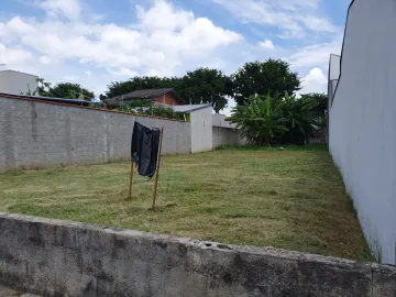 Terreno à Venda no Villa Branca