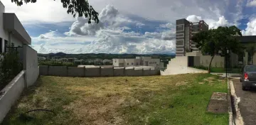 Terreno no Residencial Mônaco (Urbanova) - leve declive / terreno amplo / quadra W