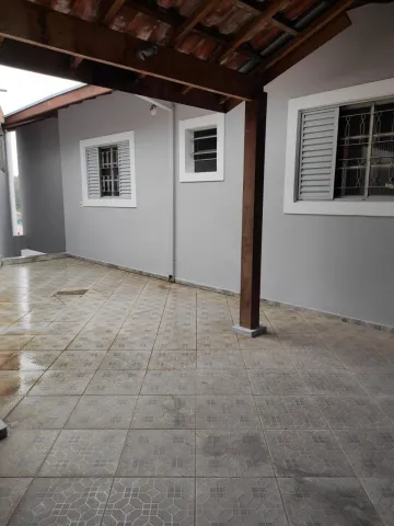 Casa dos Seus Sonhos no Jardim Torrão de Ouro: 3 Dormitórios, 4 Vagas e Conforto Impecável!