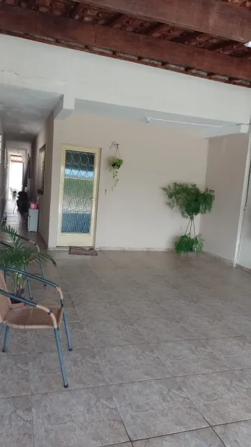 CASA AMPLA - BEM LOCALIZADA - CHACARA ARAÚJO - OPORTUNIDADE