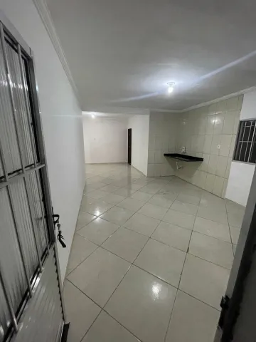 Casa em avenida com opção para comercio