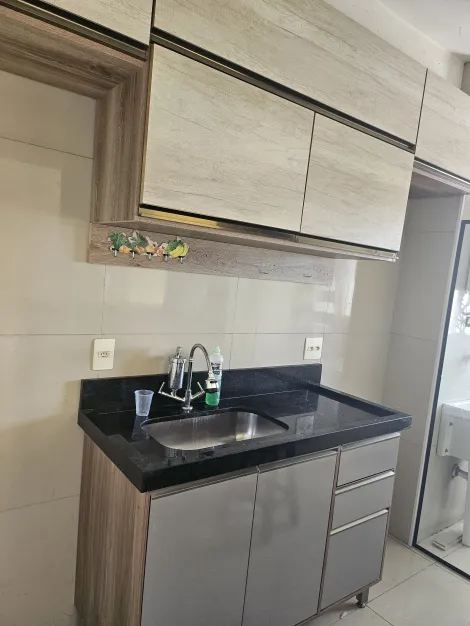 Lindo Apartamento reformado e planejado proxímo center vale