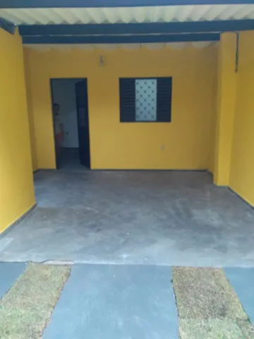 Casa para locação na Rua Ipiranga (Jd Fátima) - 2 quartos / 2 vagas