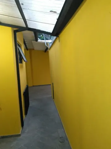 Casa para locação na Rua Ipiranga (Jd Fátima) - 2 quartos / 2 vagas