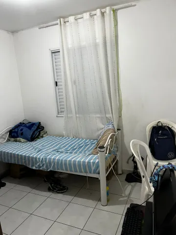 APARTAMENTO 2 DORMIT´RIOS UMA VAGA DE GARAGEM.