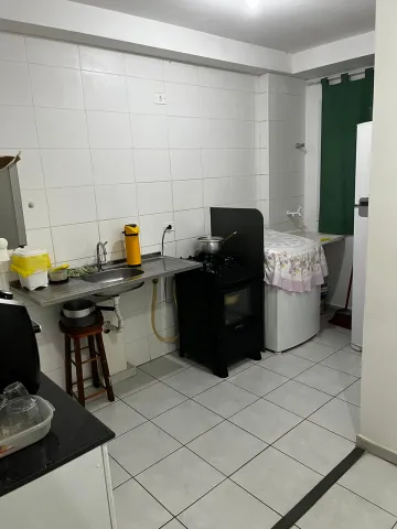 APARTAMENTO 2 DORMIT´RIOS UMA VAGA DE GARAGEM.